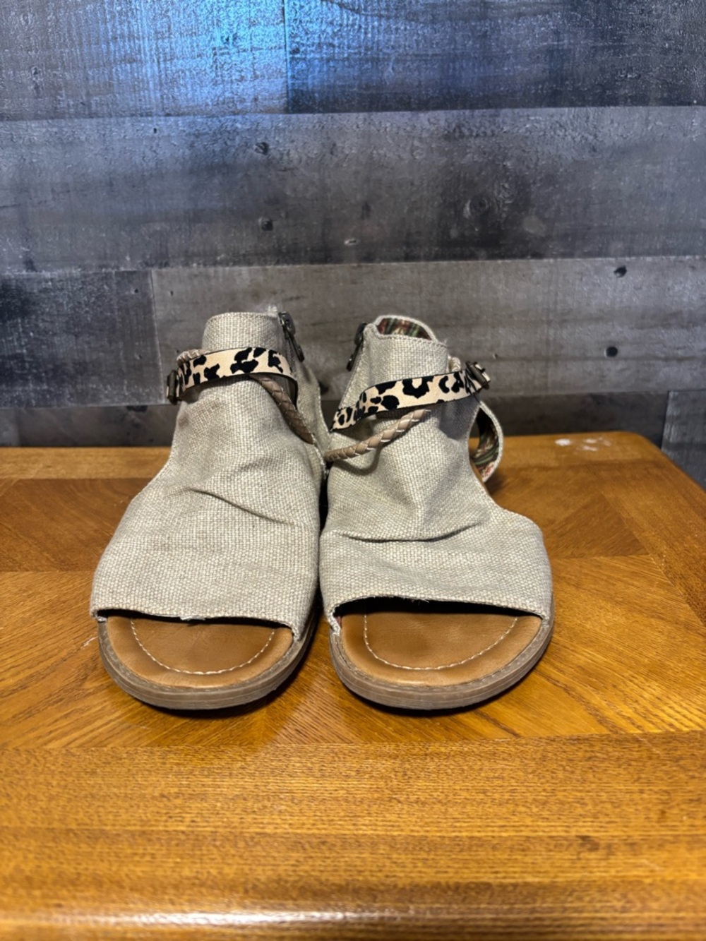 Women’s Open-Toe Canvas Sandals with Leopard Accent - Neutral